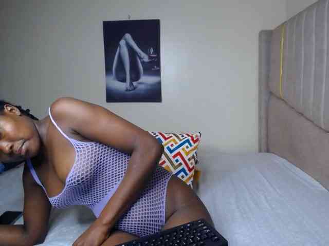 CurvyBody webcam