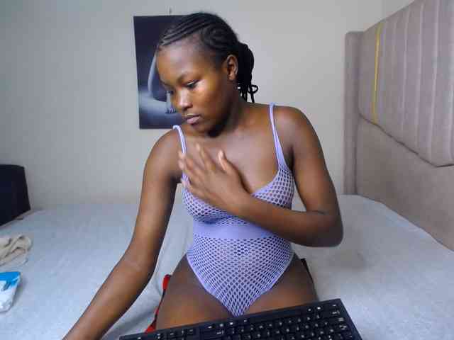 CurvyBody webcam