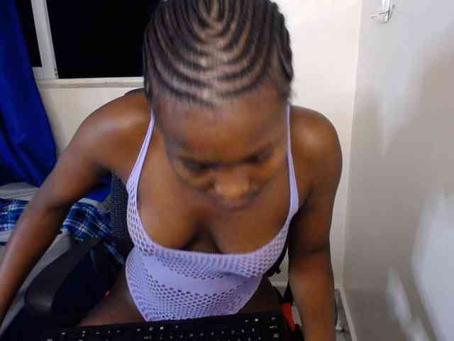 CurvyBody webcam