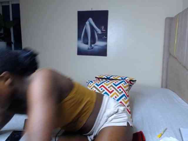 CurvyBody webcam