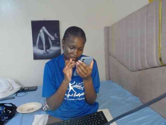 CurvyBody webcam