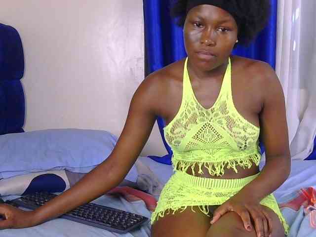 CurvyBody webcam
