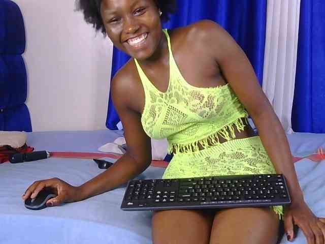 CurvyBody webcam