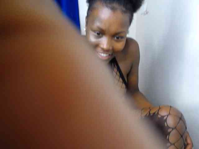Model: CurvyBody