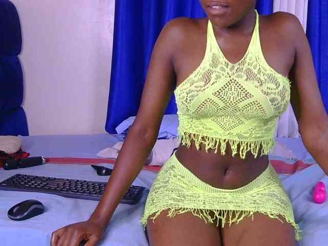 CurvyBody webcam