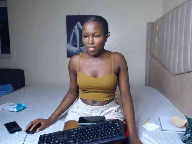 CurvyBody webcam