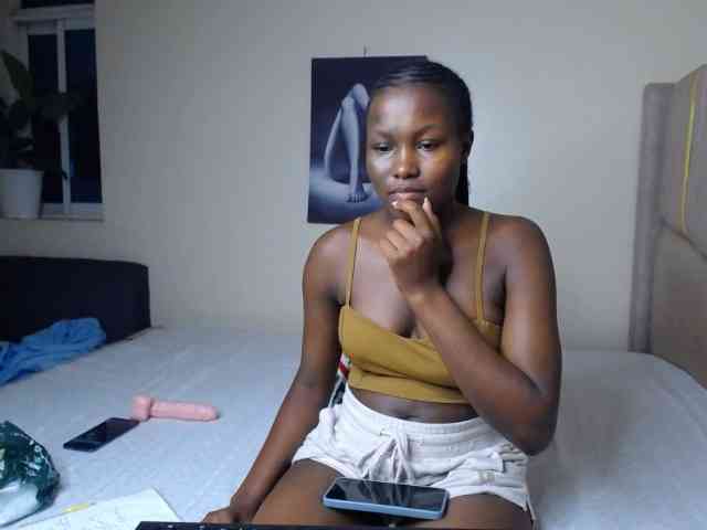 CurvyBody webcam