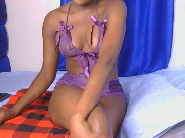Model: CurvyBody