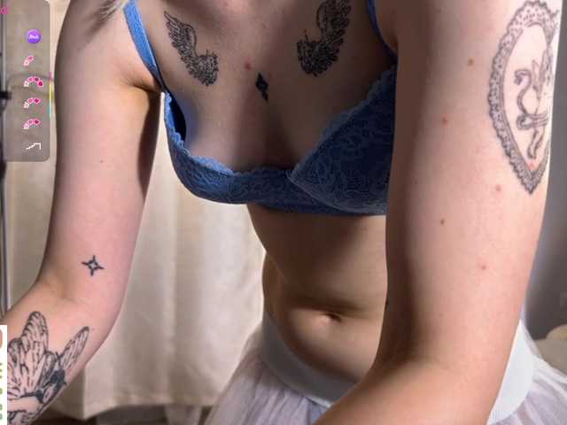 pipipewpewpipiu live cam on BongaCams