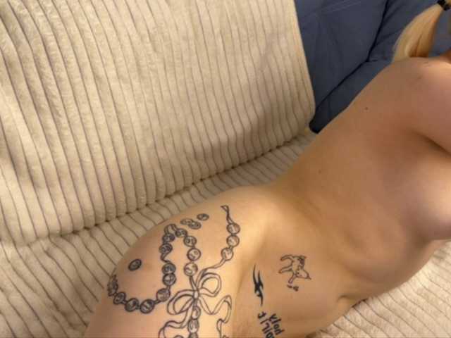 pipipewpewpipiu live cam on BongaCams