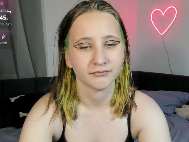 ChristyWeb live cam