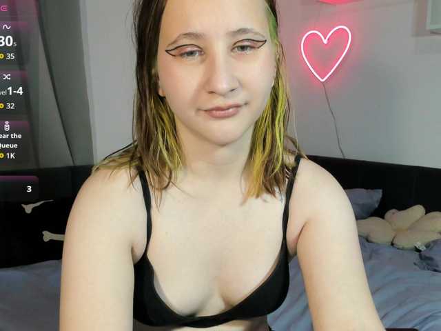 ChristyWeb live cam on BongaCams