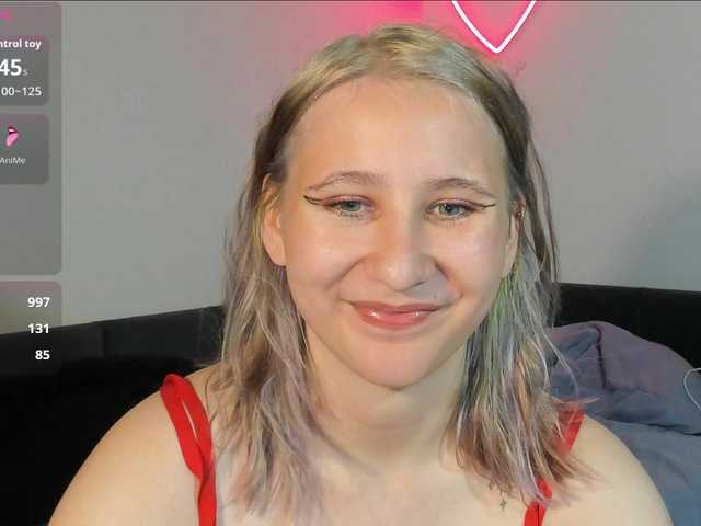 ChristyWeb live cam on BongaCams