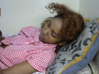 Truegirl2's Live Webcam