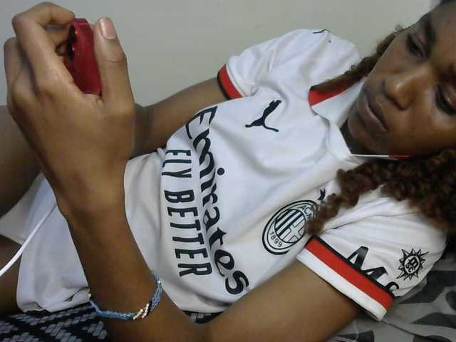 Truegirl2 live cam on BongaCams