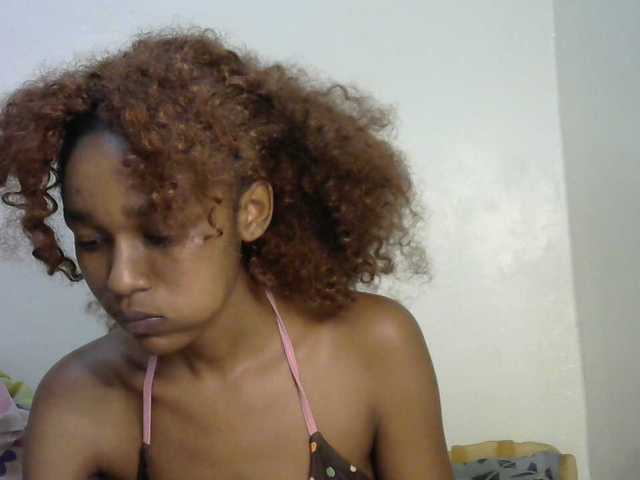 Truegirl2 live cam on BongaCams