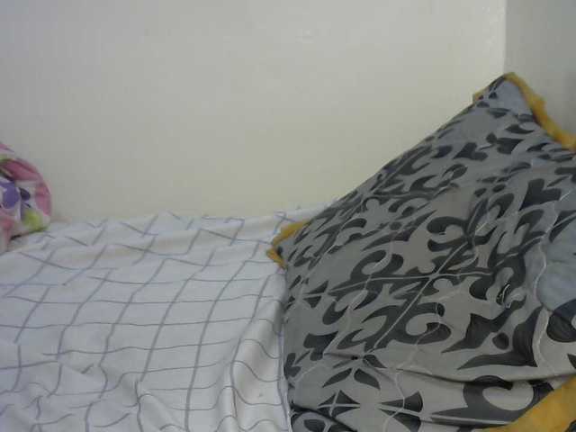 Truegirl2 live cam on BongaCams