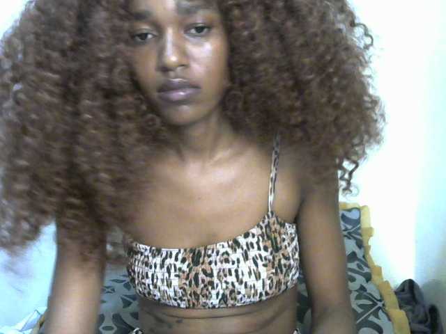 Truegirl2 live cam on BongaCams