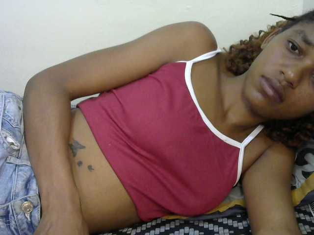 Truegirl2 live cam on BongaCams