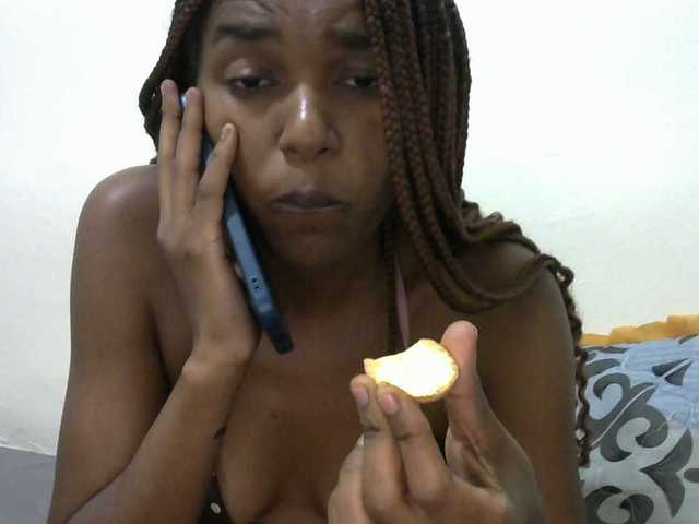 Truegirl2 live cam on BongaCams