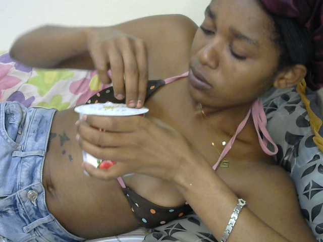truegirl2 cam belle