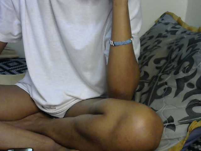 Truegirl2 live cam on BongaCams