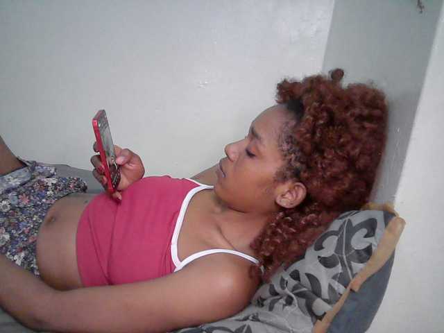 Truegirl2 live cam on BongaCams