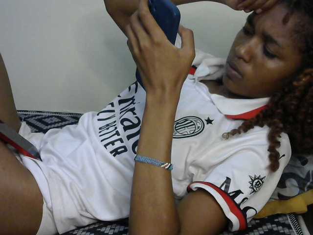 Truegirl2 live cam on BongaCams