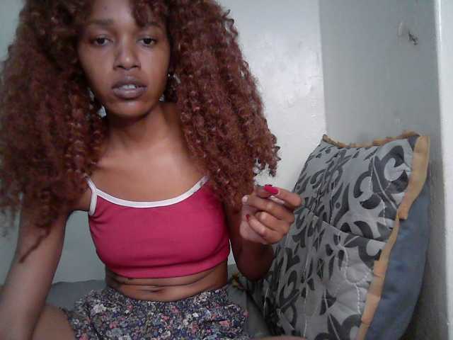 Truegirl2 live cam on BongaCams