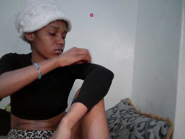 Truegirl2 live cam on BongaCams
