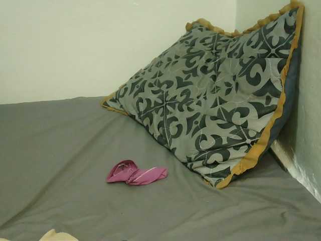 Truegirl2 live cam on BongaCams