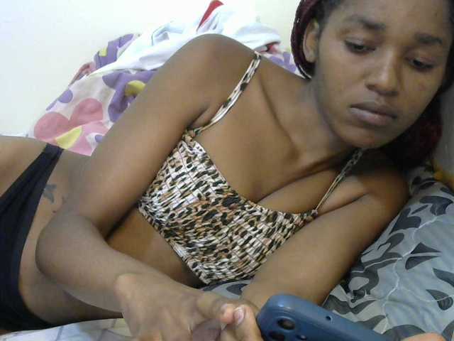 Truegirl2 live cam on BongaCams