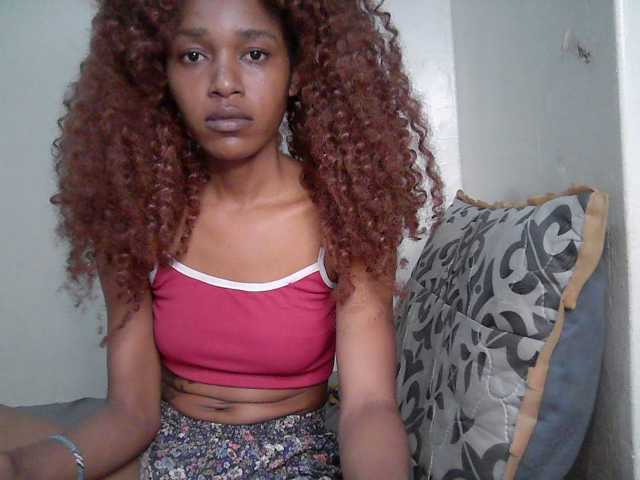 Truegirl2 live cam on BongaCams