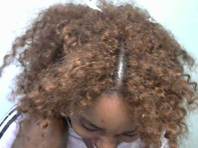 Truegirl2 live cam on BongaCams