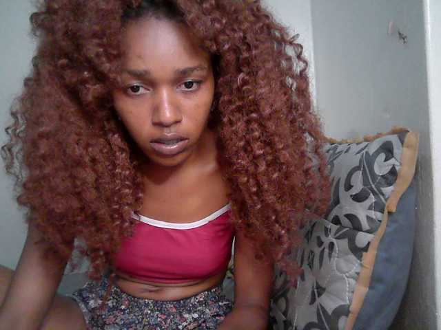 Truegirl2 live cam on BongaCams