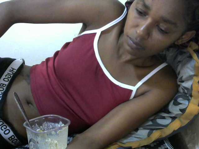 Truegirl2 live cam on BongaCams