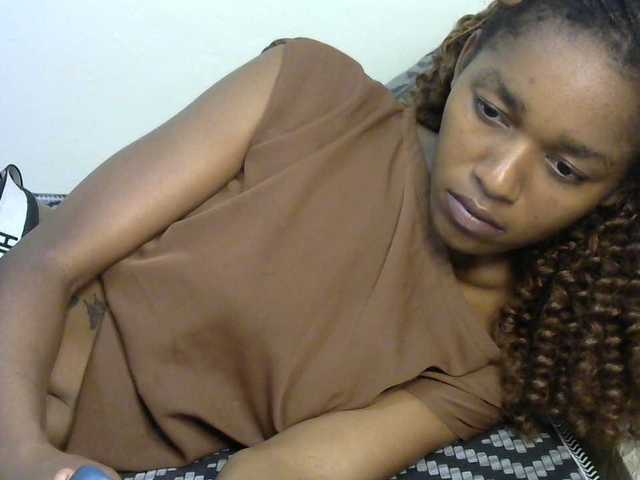 Truegirl2 live cam on BongaCams