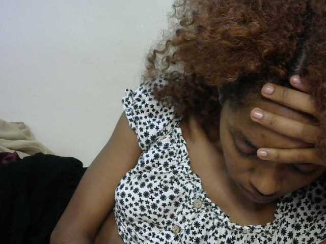 Truegirl2 live cam on BongaCams