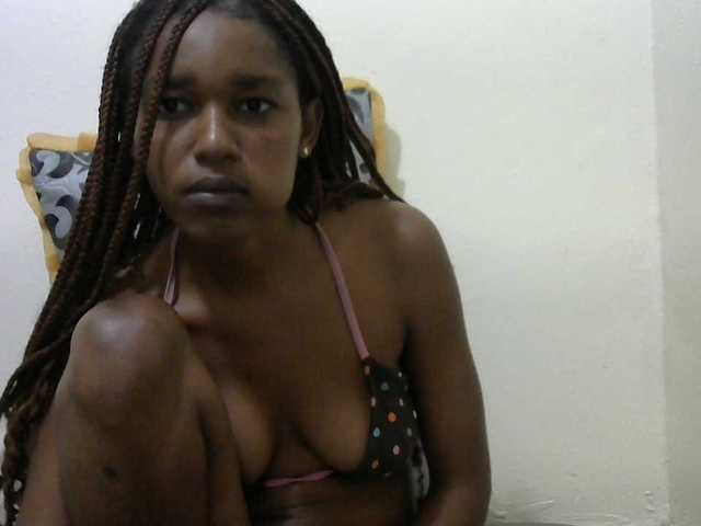Truegirl2 live cam on BongaCams