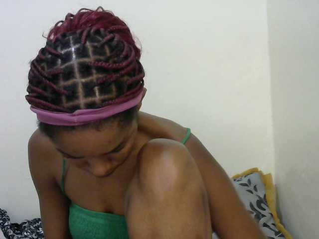Truegirl2 live webcam show