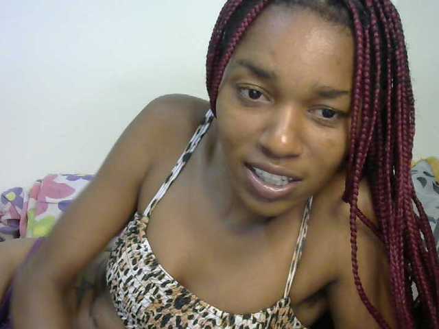 Truegirl2 live webcam show