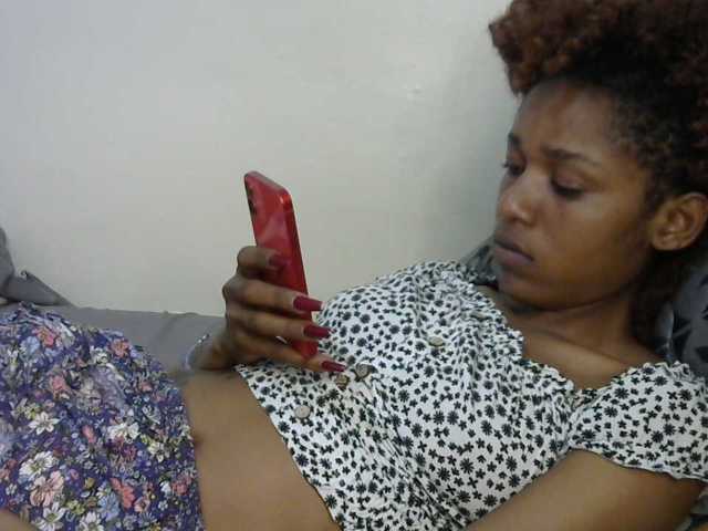 Truegirl2 live cam on BongaCams
