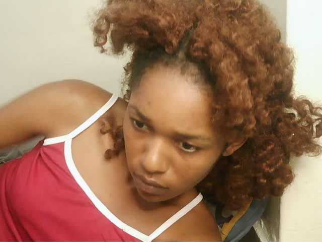 Truegirl2 live cam on BongaCams
