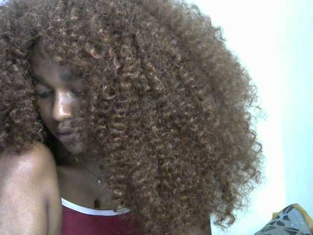 Truegirl2 live cam on BongaCams