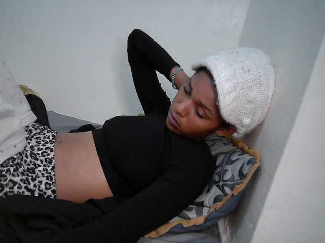 Truegirl2 live cam on BongaCams