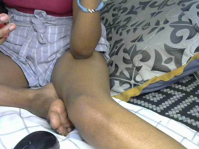 Truegirl2 live cam on BongaCams