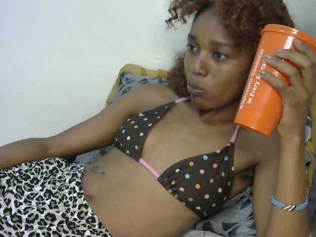 Truegirl2 live cam on BongaCams
