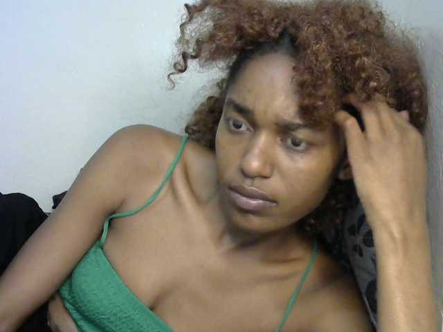 Truegirl2 live cam on BongaCams