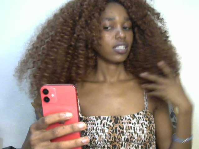 Truegirl2 live cam on BongaCams