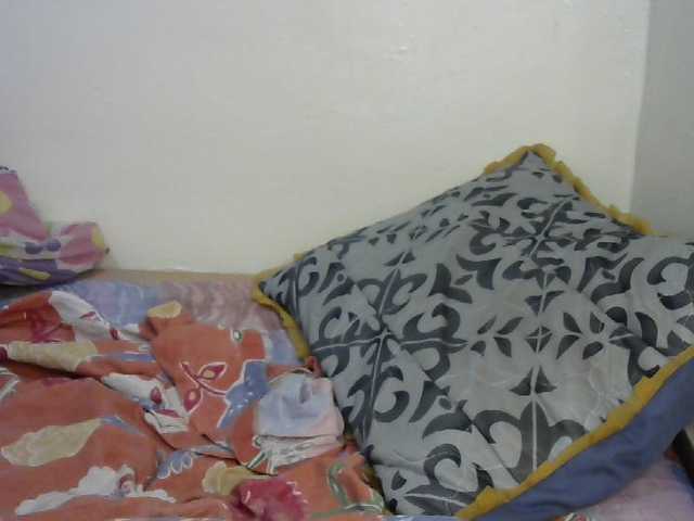 Truegirl2 live cam on BongaCams